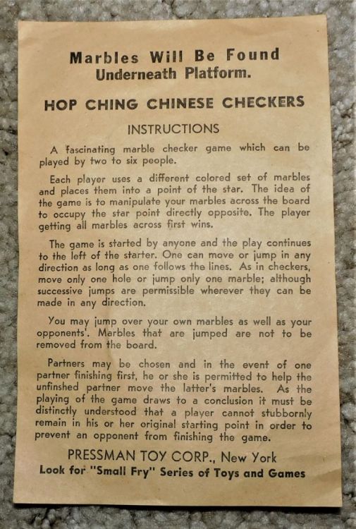 Pressman Hop Ching Chinese Checkers Game - View 3 - Al - Disp.JPG